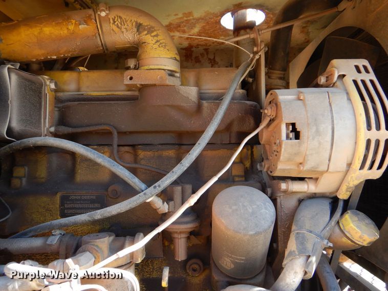 image for item DO1449 1992 Ferguson SP-1118  pneumatic roller