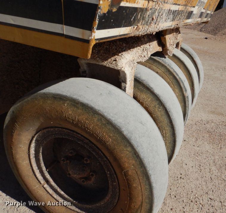 image for item DO1449 1992 Ferguson SP-1118  pneumatic roller