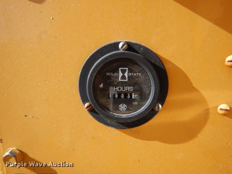 image for item DO1450 1996 Vermeer 1250BC  wood chipper