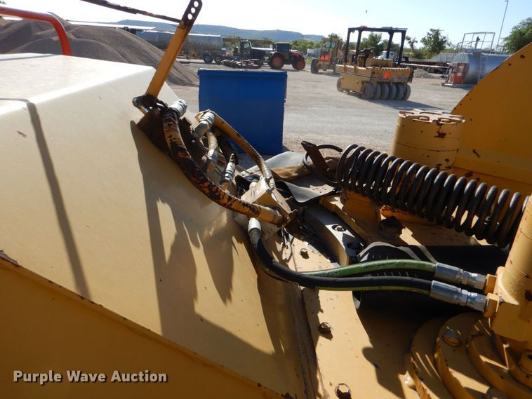 image for item DO1450 1996 Vermeer 1250BC  wood chipper