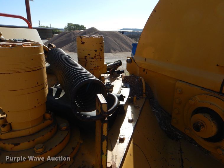 image for item DO1450 1996 Vermeer 1250BC  wood chipper