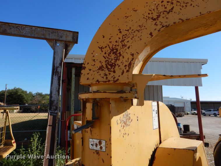 image for item DO1450 1996 Vermeer 1250BC  wood chipper