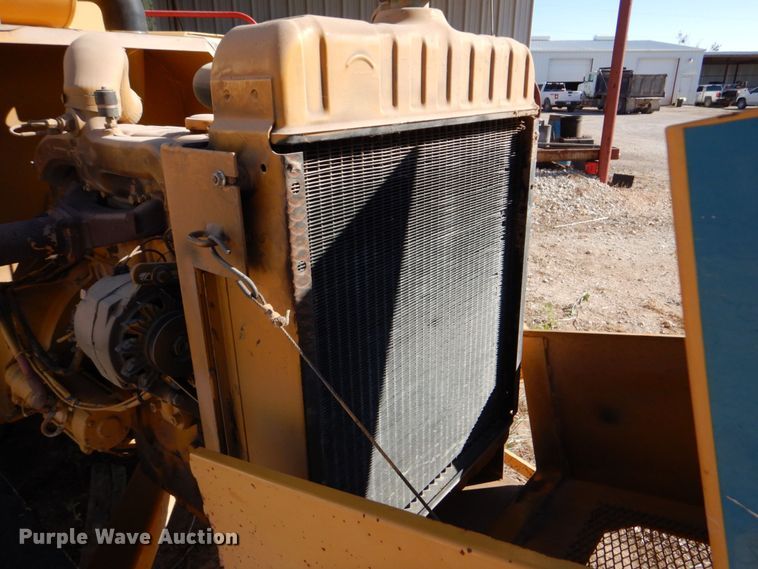 image for item DO1450 1996 Vermeer 1250BC  wood chipper