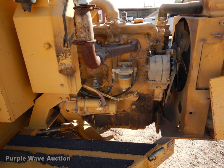 image for item DO1450 1996 Vermeer 1250BC  wood chipper