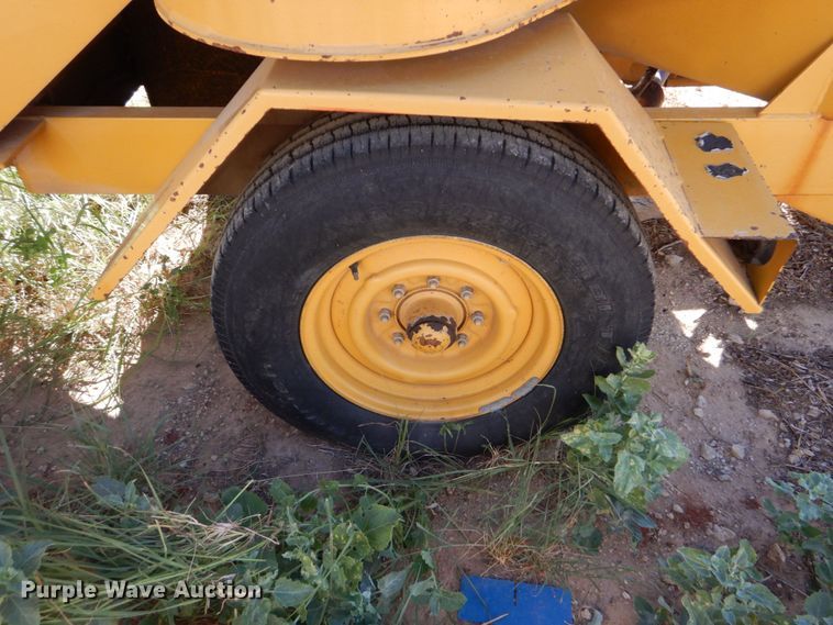 image for item DO1450 1996 Vermeer 1250BC  wood chipper