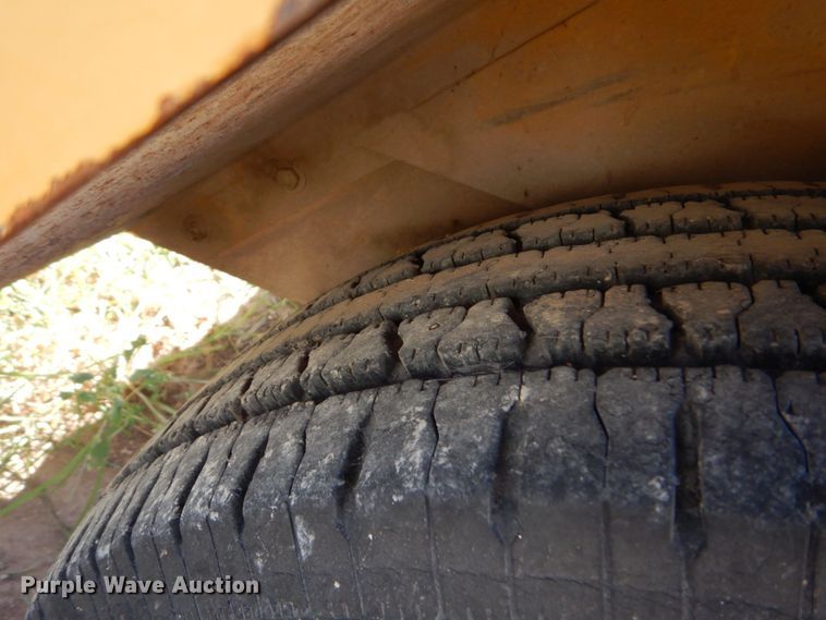 image for item DO1450 1996 Vermeer 1250BC  wood chipper