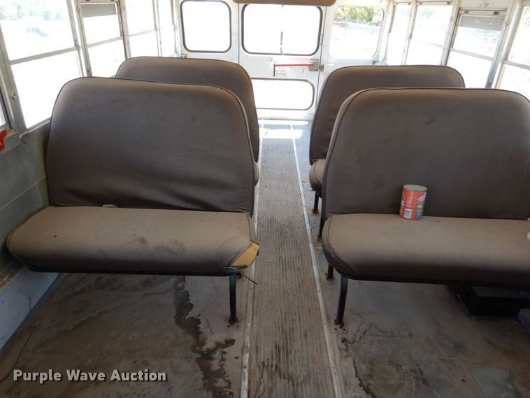 image for item DO1454 1999 International 3800  school bus