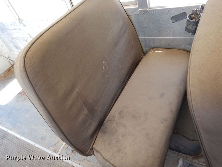 image for item DO1454 1999 International 3800  school bus