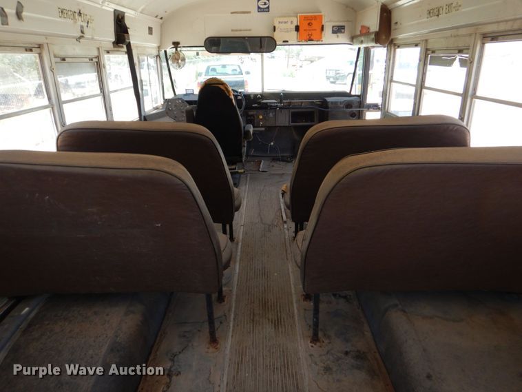 image for item DO1454 1999 International 3800  school bus