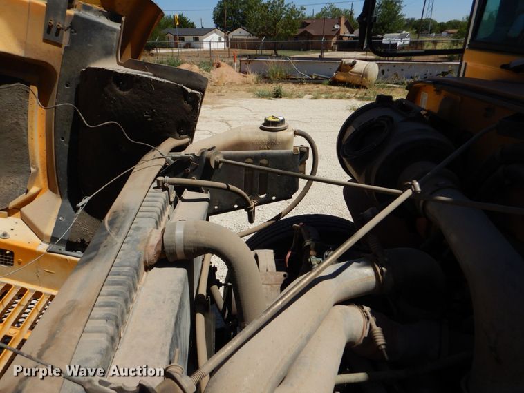 image for item DO1454 1999 International 3800  school bus