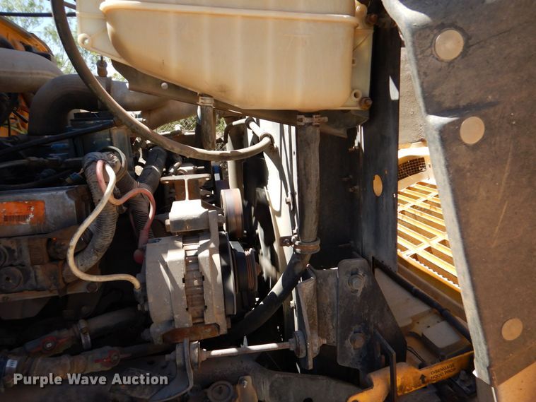 image for item DO1454 1999 International 3800  school bus