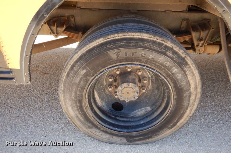 image for item DO1454 1999 International 3800  school bus