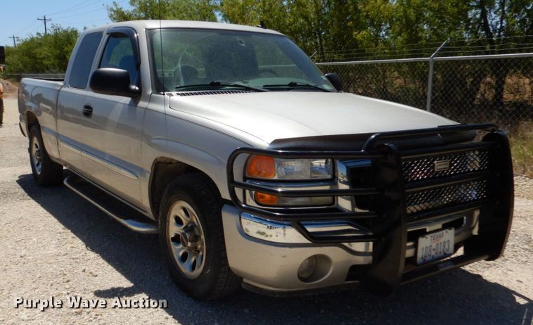 image for item DO1455 2007 GMC Sierra 1500  Ext. Cab pickup truck