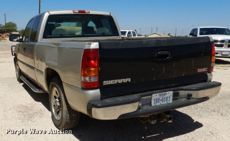 image for item DO1455 2007 GMC Sierra 1500  Ext. Cab pickup truck