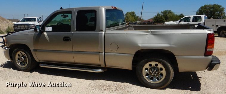 image for item DO1455 2007 GMC Sierra 1500  Ext. Cab pickup truck