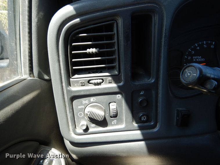 image for item DO1455 2007 GMC Sierra 1500  Ext. Cab pickup truck
