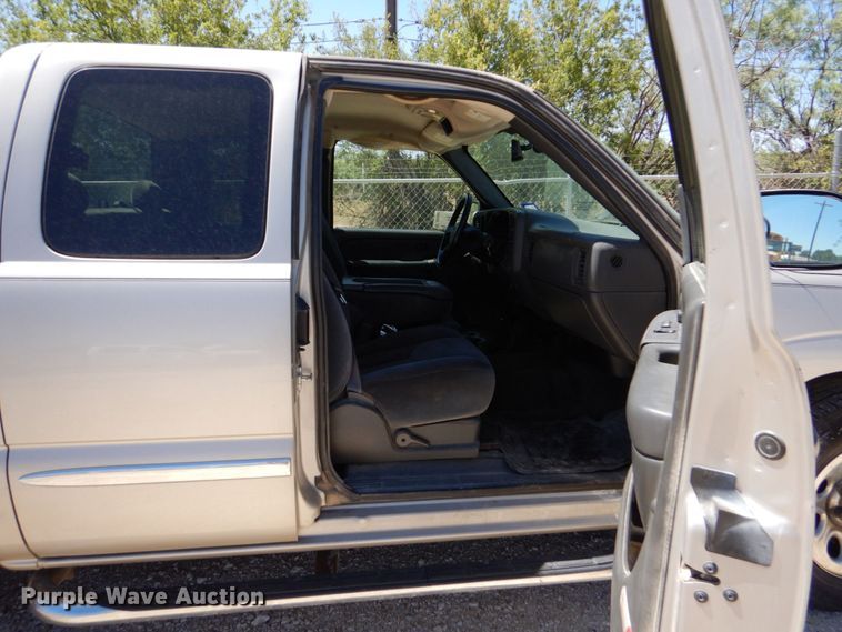 image for item DO1455 2007 GMC Sierra 1500  Ext. Cab pickup truck