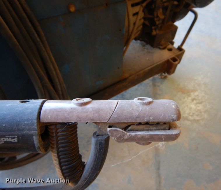 image for item DO1456 Miller Bluesman 2E  welder