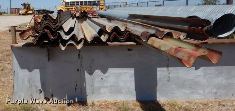 image for item DO1459 Approximately 120 guard rails