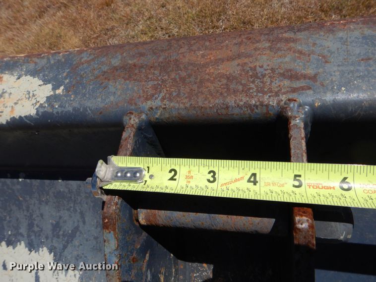 image for item DO1460 Case  loader bucket