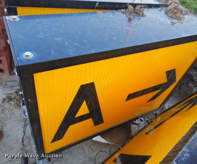 image for item DP4685 (4) ADB Safegate runway signs