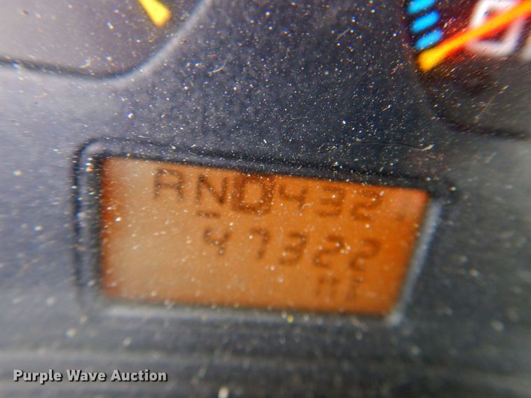 image for item DP4724 2006 International 7600  hook lift truck