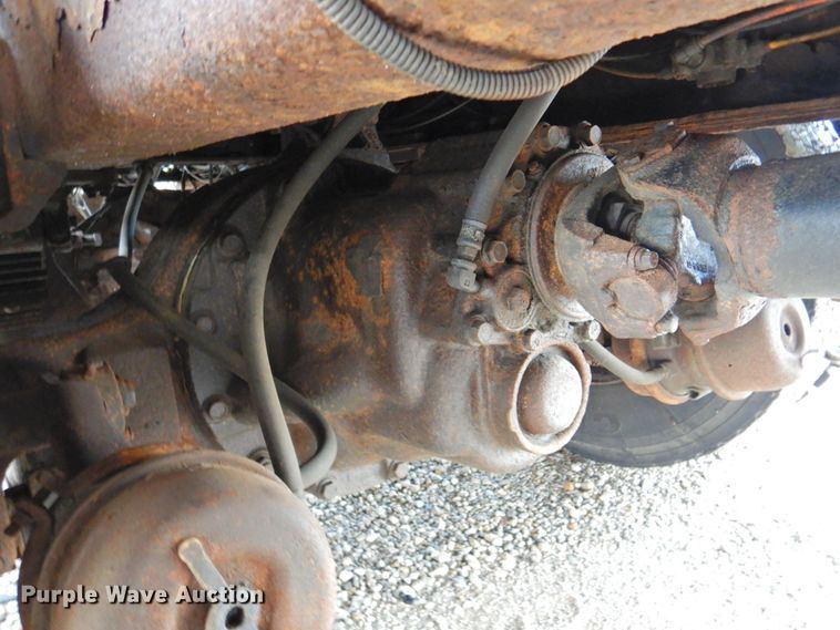 image for item DP4724 2006 International 7600  hook lift truck