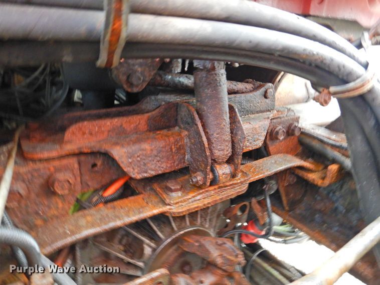 image for item DP4724 2006 International 7600  hook lift truck