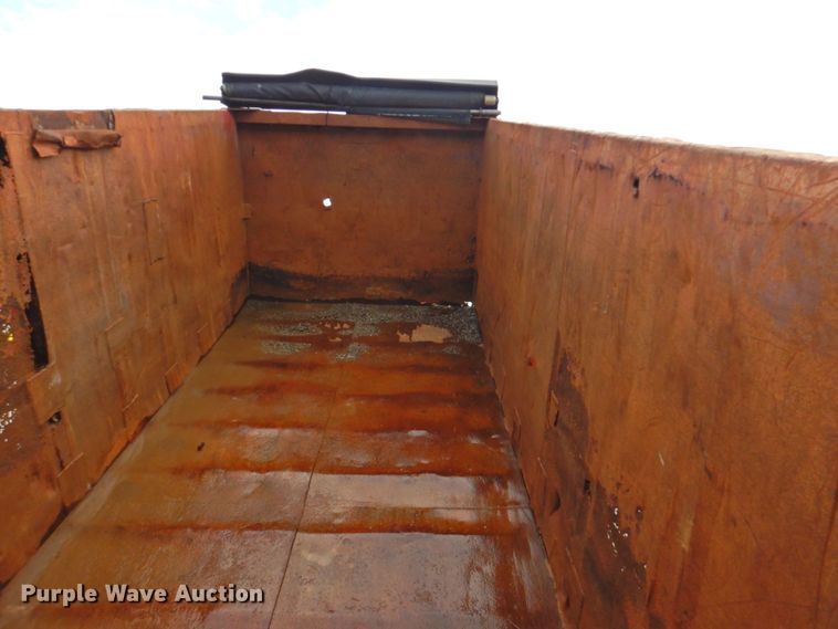 image for item DP4724 2006 International 7600  hook lift truck