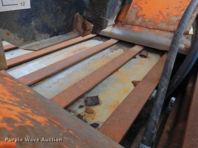 image for item DP4724 2006 International 7600  hook lift truck