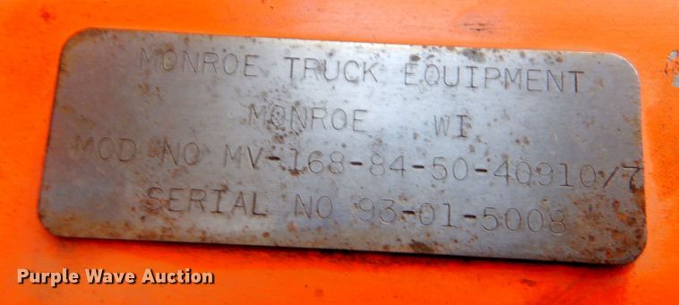 image for item DP4724 2006 International 7600  hook lift truck