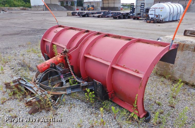 image for item DP4724 2006 International 7600  hook lift truck