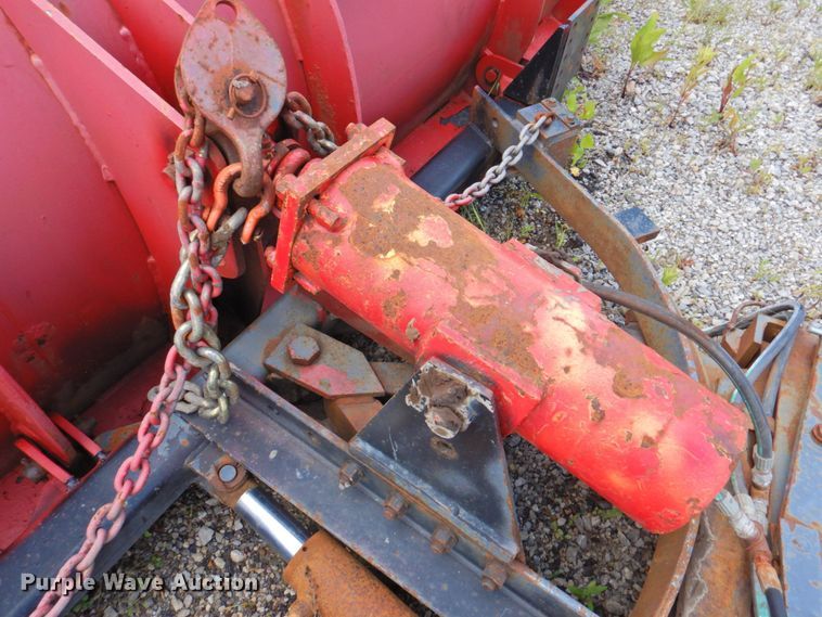 image for item DP4724 2006 International 7600  hook lift truck