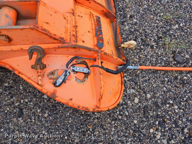 image for item DP4724 2006 International 7600  hook lift truck