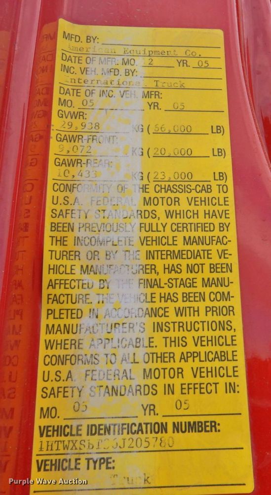 image for item DP4724 2006 International 7600  hook lift truck