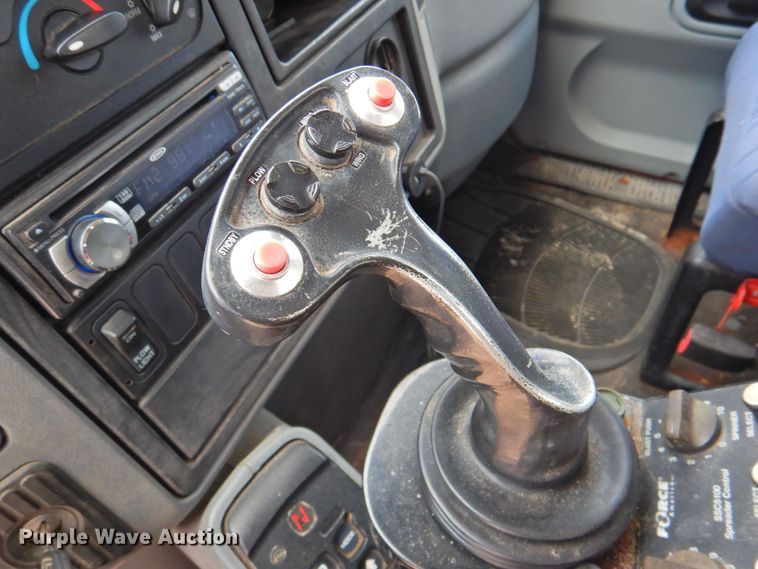 image for item DP4726 2005 International 7300  dump flatbed truck