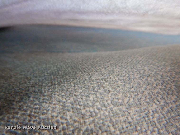 image for item DP4726 2005 International 7300  dump flatbed truck