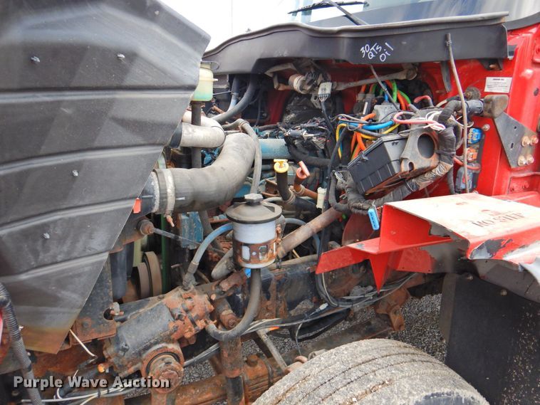 image for item DP4726 2005 International 7300  dump flatbed truck