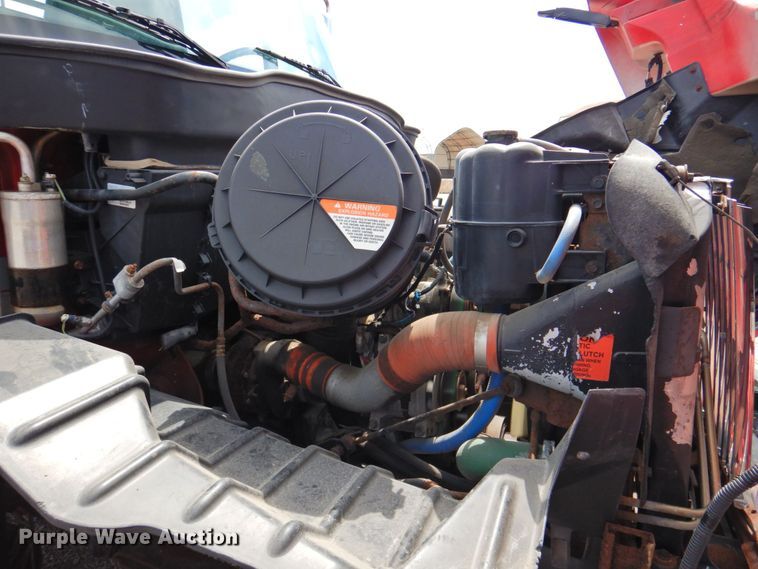 image for item DP4726 2005 International 7300  dump flatbed truck