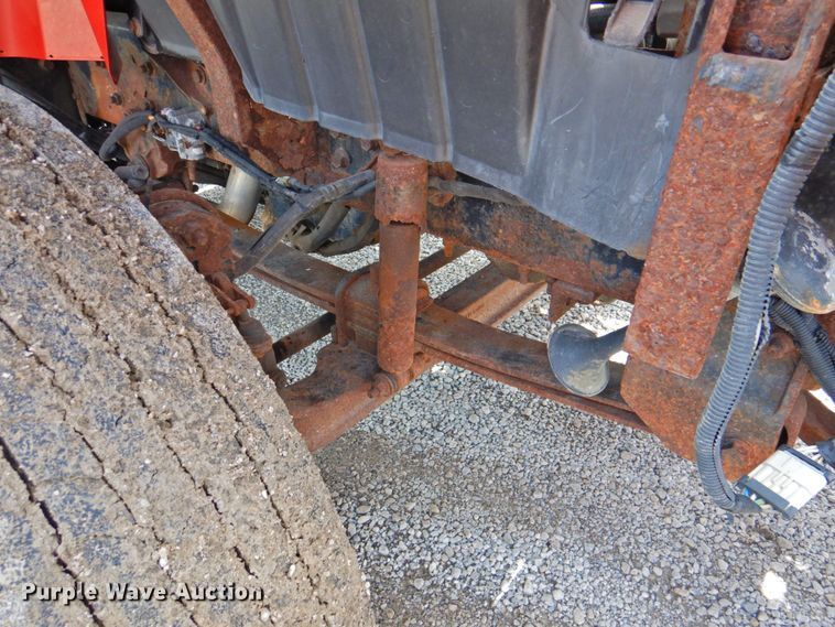 image for item DP4726 2005 International 7300  dump flatbed truck