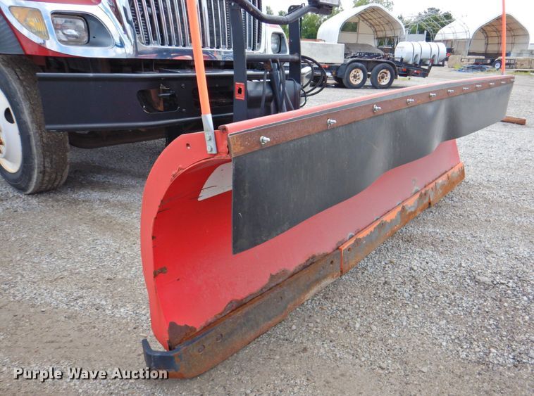 image for item DP4726 2005 International 7300  dump flatbed truck