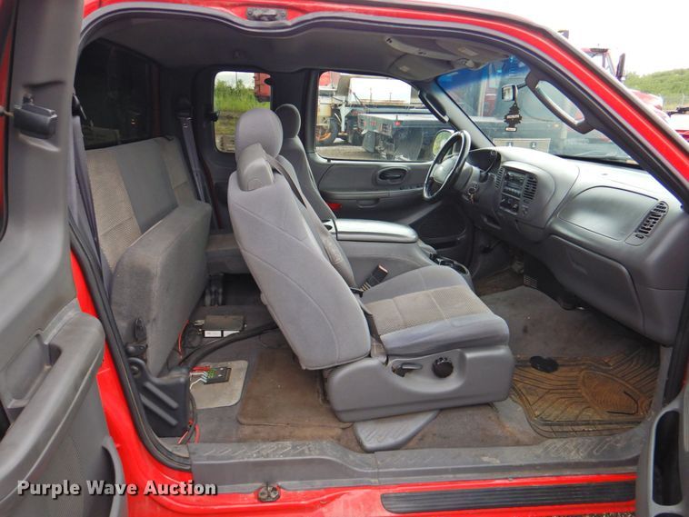 image for item DP4727 2003 Ford F150  SuperCab pickup truck