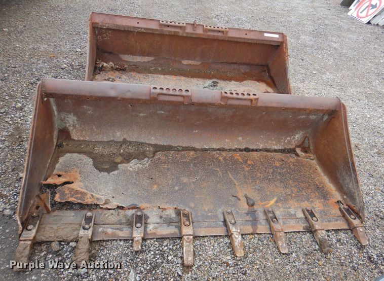 image for item DP4739 Bobcat  skid steer bucket
