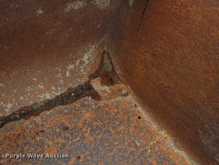 image for item DP4739 Bobcat  skid steer bucket