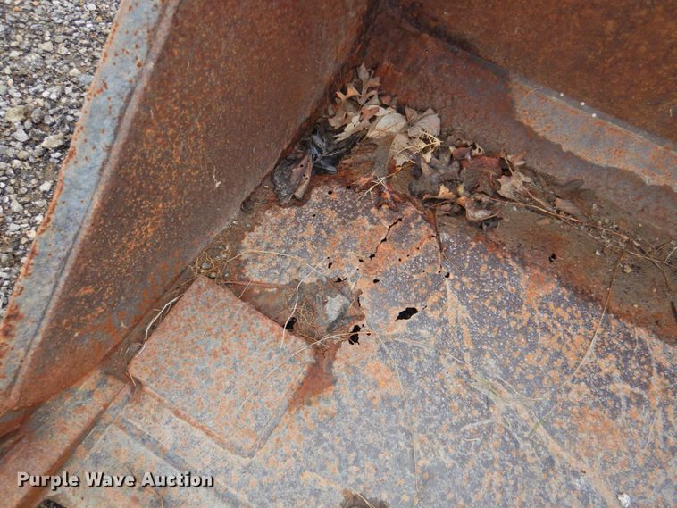 image for item DP4739 Bobcat  skid steer bucket