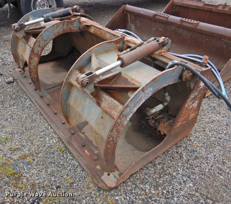image for item DP4740 FFC  skid steer grapple bucket