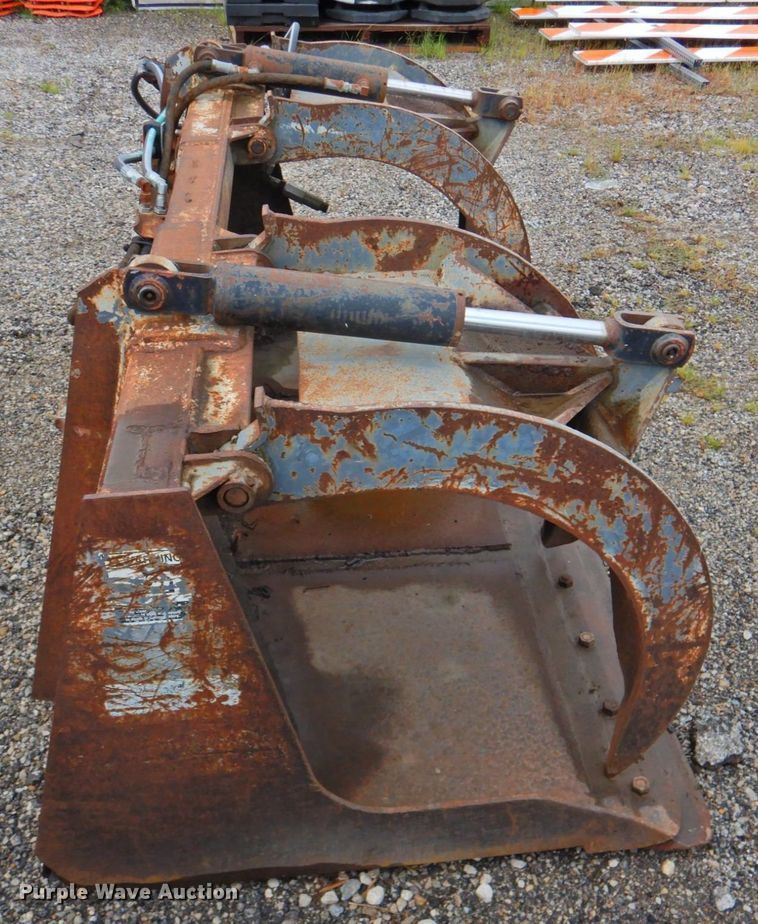 image for item DP4740 FFC  skid steer grapple bucket