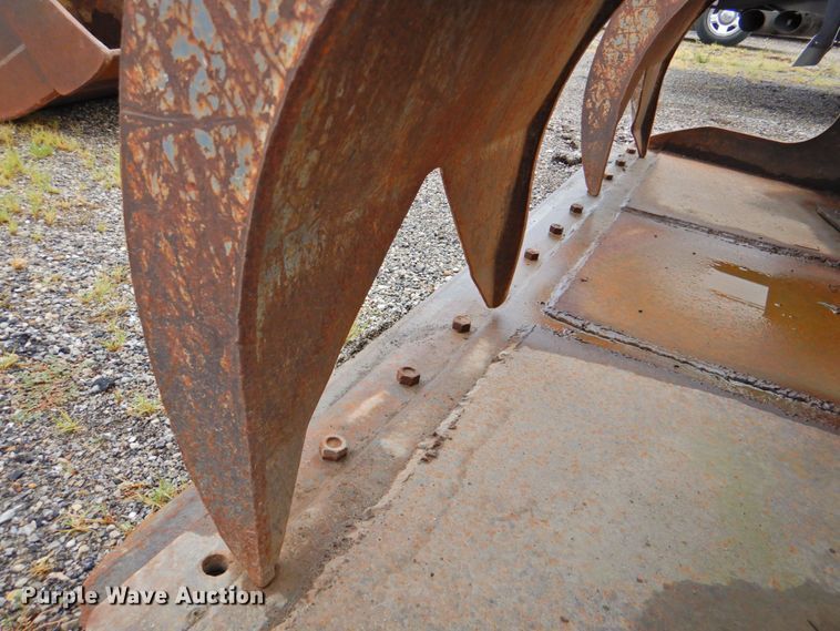 image for item DP4740 FFC  skid steer grapple bucket