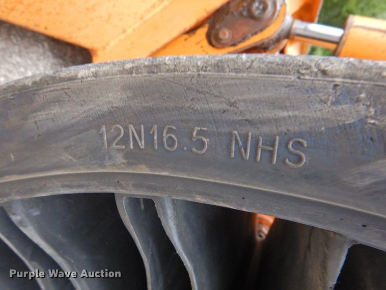 image for item DP4765 1999 Case 95XT  skid steer loader