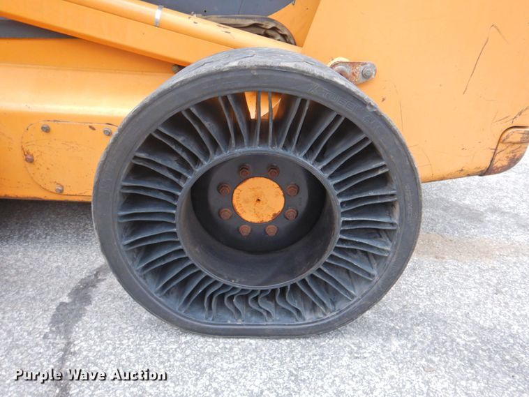 image for item DP4765 1999 Case 95XT  skid steer loader